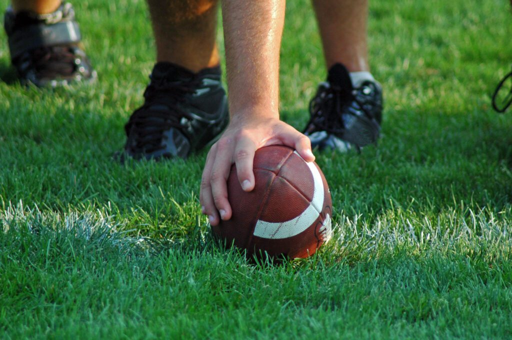 football hike the ball
